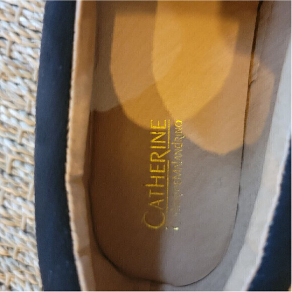 CATHERINE MALANDRINO black platform slip on shoes.  Size is 8.5. - Picture 8 of 9